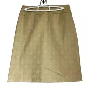 Tahari tan skirt EUC, size  2